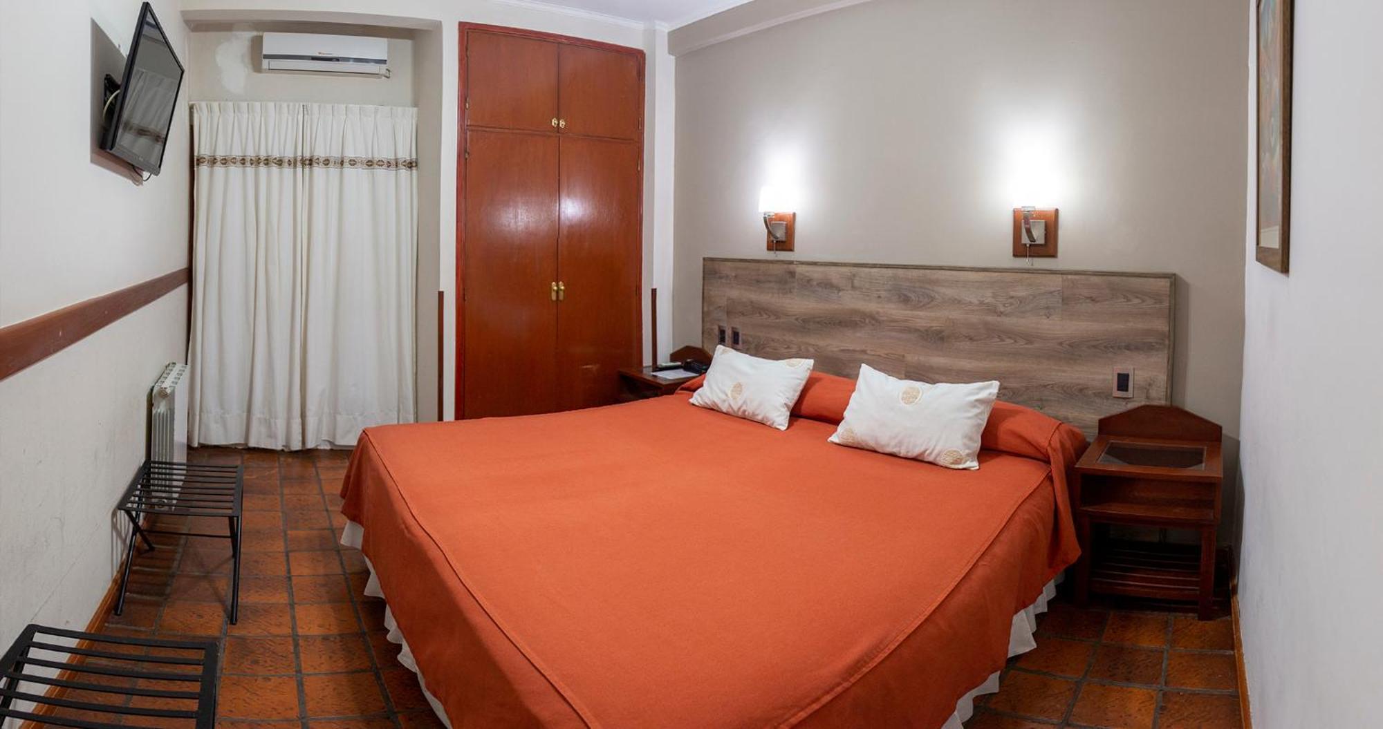 Hotel Los Sauces كفايات المظهر الخارجي الصورة