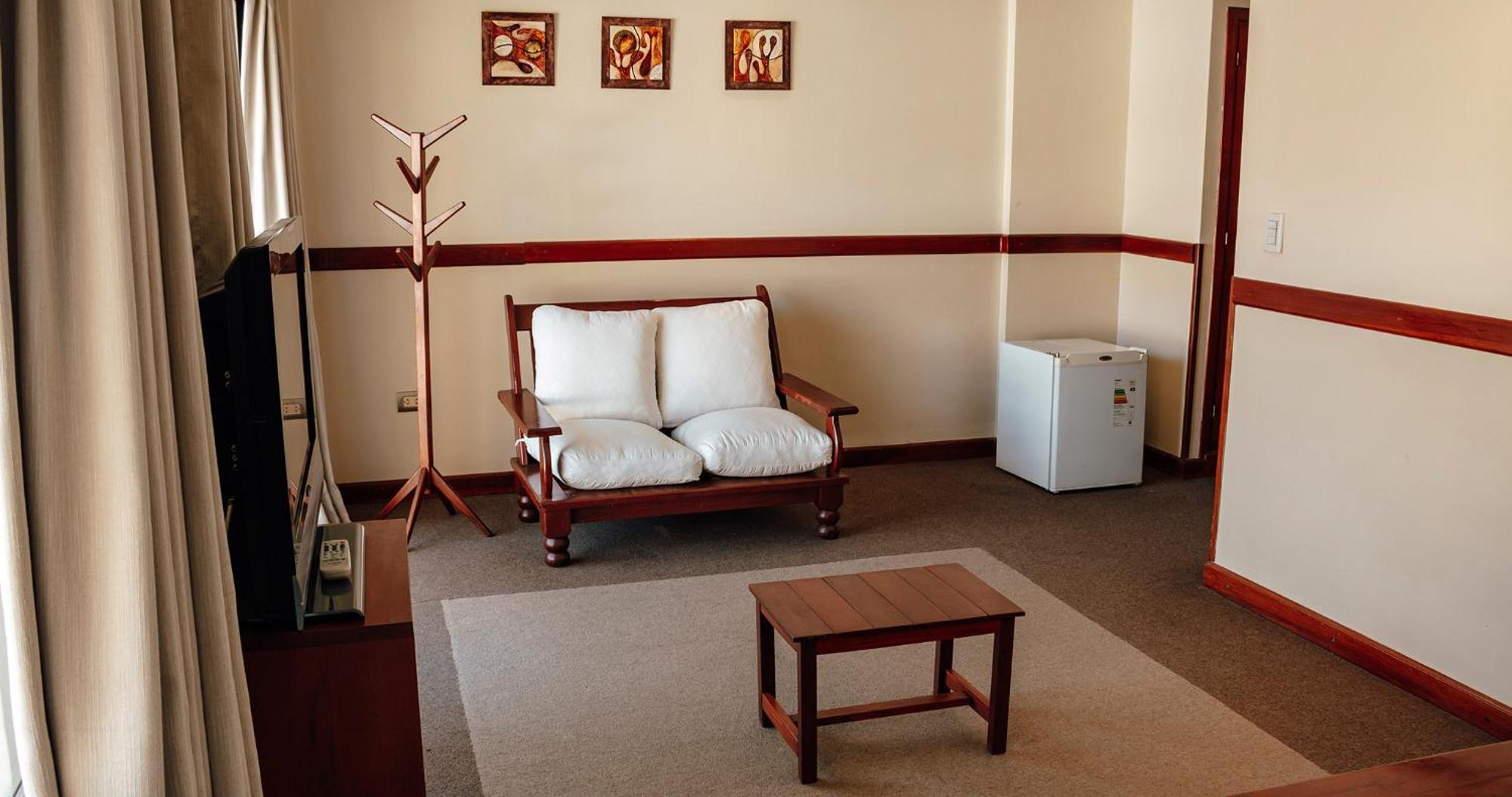 Hotel Los Sauces كفايات المظهر الخارجي الصورة